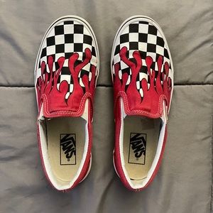Vans Checkerboard Flame Slip-On’s